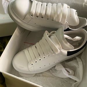 Alexander McQueen Size 38U /8-8.5W